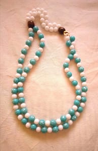 White and blue beads necklace
