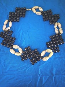 The necklace 2