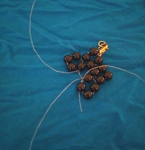 The string and beads