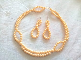 Necklace and earrings 